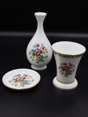 Coalport Collection of Vases and a dish