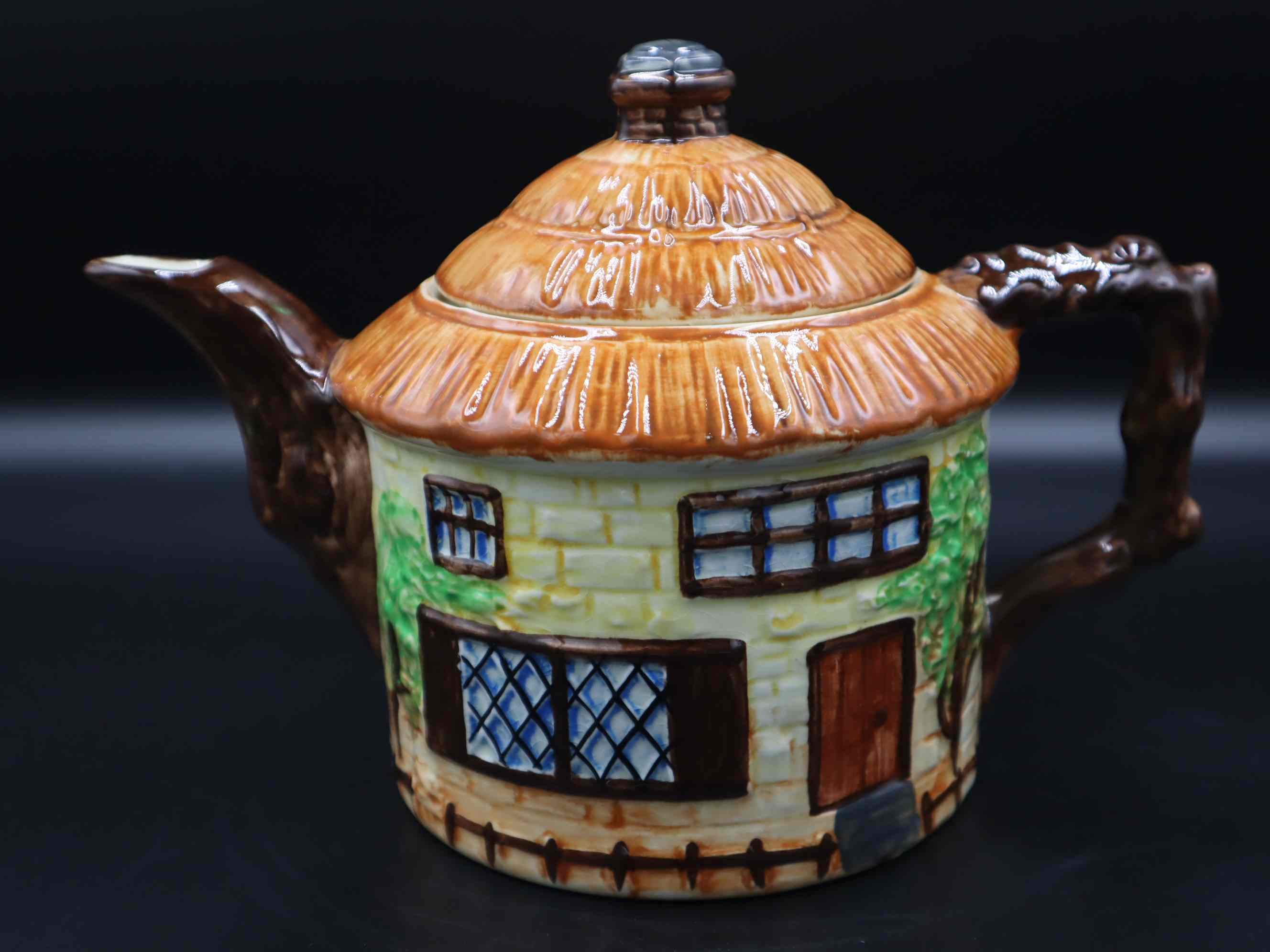 Cottage House Tea Pot