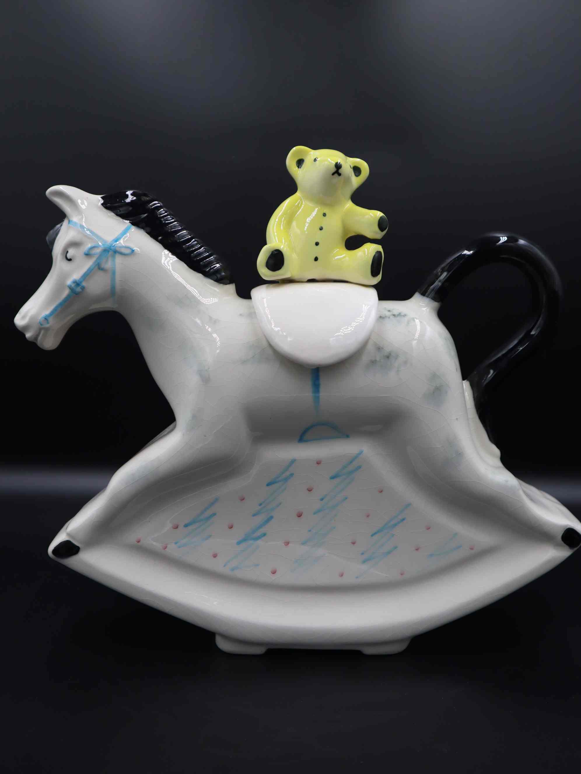 Rocking-Horse-Tea-Pot