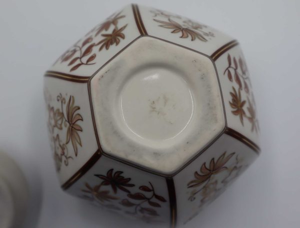 Ginger Jar with Lid Brown pattern with gilted design